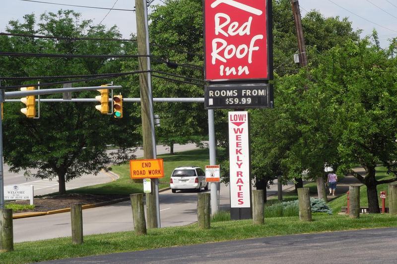 Red Roof Inn Cincinnati Northeast - Blue Ash Buitenkant foto